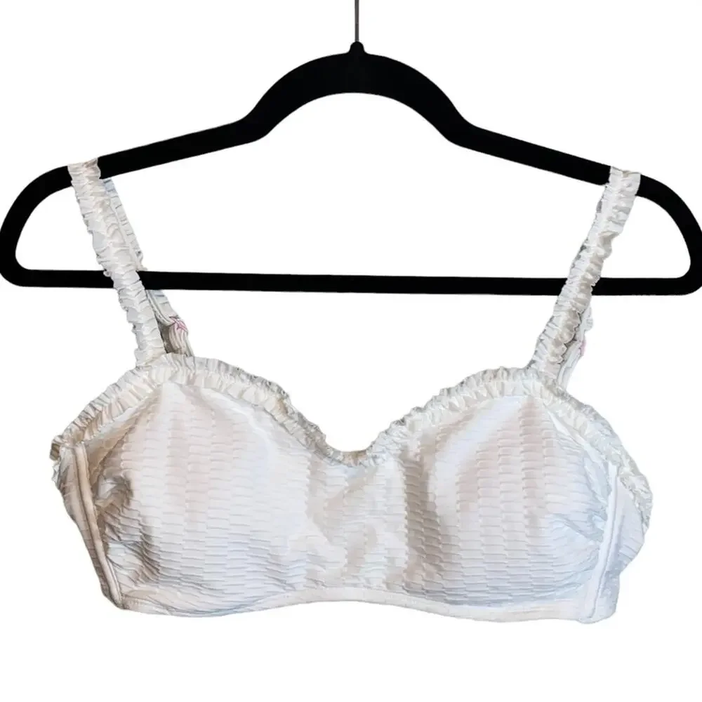 NWOT Stoney Clover Lane x‎ Target White Textured Bikini Top Large Ruffle Strap
